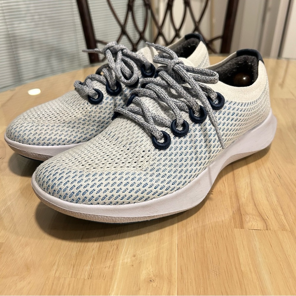 Women’s Allbirds Size 10